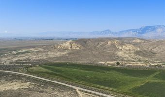38 Road 1AFW, Clark, WY 82435