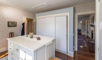 18 Bayside Dr, Belfast, ME 04915