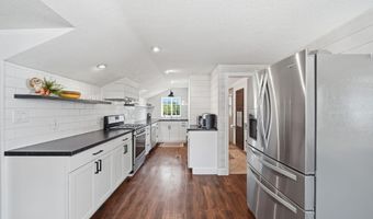 800 Bradish St, Adrian, MI 49221