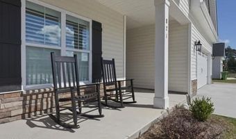 821 Fairway Rd, Ayden, NC 28513