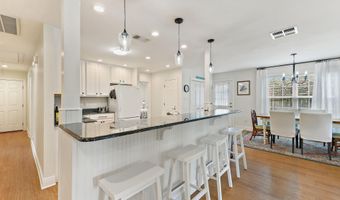 103 Oak Dr, Bay St. Louis, MS 39520