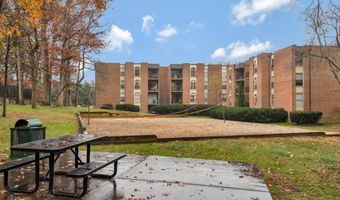 8300 TOBIN Rd 23, Annandale, VA 22003