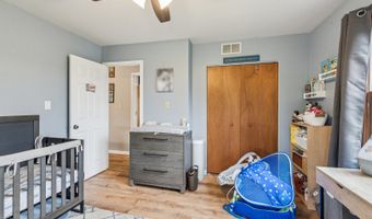 40511 N Minena St, Antioch, IL 60002