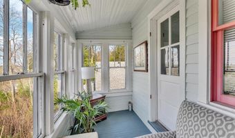22-24 Kreisel Ter, Amsterdam, NY 12010