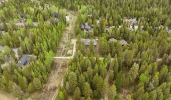 9 PINE St, Alpine, WY 83128