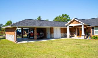 2612 Buck Head Rd, Baxley, GA 31513