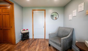 875 Hammond St, Bangor, ME 04401