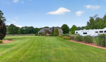 2405 Nicholson Ln, Albion, MI 49224
