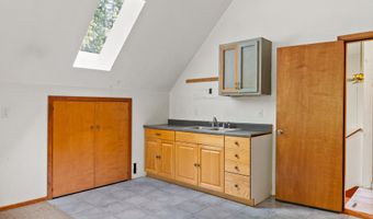 55482 DELTA Rd, Blue River, OR 97413
