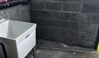 1865 Central Ave, Albany, NY 12205