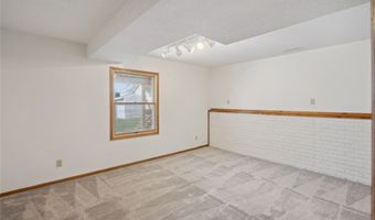 805 Davis St, Polk City, IA 50226