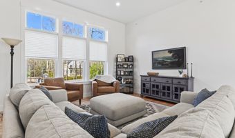 173 Tamrox Dr, Arundel, ME 04046