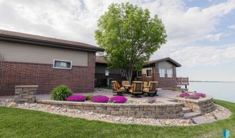 130 S Point Dr, Arlington, SD 57212