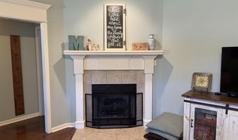 1995 Shelby Dr, Benton, AR 72015