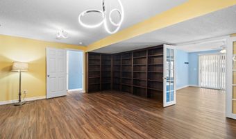 126 Deep Springs Dr, Bardstown, KY 40004