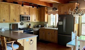 758 Yuroc Dr, Arnold, CA 95223