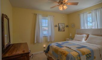 2009 Washington Ave, Baxter Springs, KS 66713