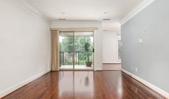 3334 WOODBURN VILLAGE Dr 33, Annandale, VA 22003
