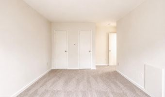 4921 QUARLES St NE 103, Washington, DC 20019