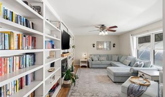 65 SKUNK HILL Rd, Hopkinton, RI 02832