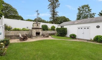 12 Hagen Ave, Cranston, RI 02920