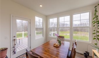 766 River Run Rd, Aurora, OH 44202