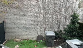 99 S 10th St, Airville, PA 15203