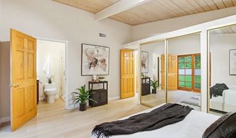 5145 San Aquario Dr, San Diego, CA 92109