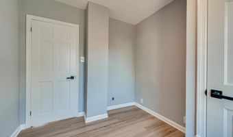25 Homestead Ave, Avenel, NJ 07001