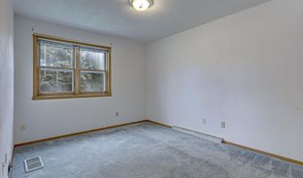 4726 W PERIWINKLE Ct, Appleton, WI 54914