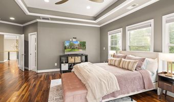 4226 40TH St N, Arlington, VA 22207