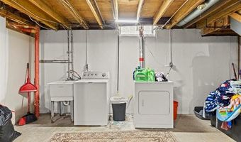 17127 Euclid Ave, Allen Park, MI 48101