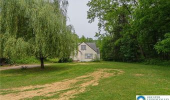 79 Mountain Lake Rd, Belvidere, NJ 07823
