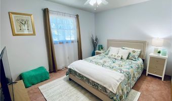 869 MOSS CANYON Dr, Amherst, OH 44001