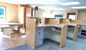2543 S Sherman St, Applegate, MI 48401