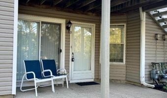 3 Ray Ct, Bedminster, NJ 07921