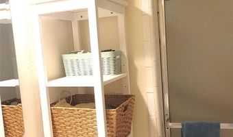 8008 NW 27th St, Bethany, OK 73008