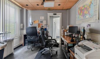 213 S Main St S, Milltown, NJ 08850