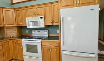 2733 Campus Ln, Albert Lea, MN 56007