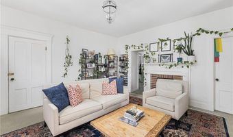 27 Franklin St, Newport, RI 02840