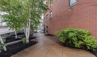 380 S Main St B, Akron, OH 44311