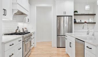 1007 28th St SW, Austin, MN 55912