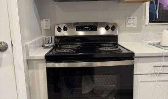 915 Hemlock St, Barefoot Bay, FL 32976