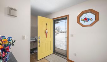 904 Elm St, Auburn, IN 46706