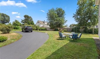 30 Pomham St, Cranston, RI 02910