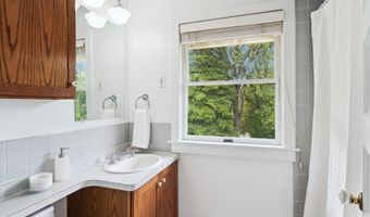 14 WILLIAMS St, Rockville, MD 20850
