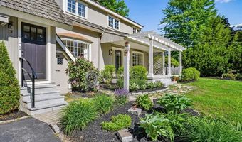 181 Meetinghouse Rd, Bedford, NH 03110