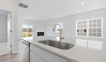 390 Old Geyser Rd, Boiling Springs, SC 29316