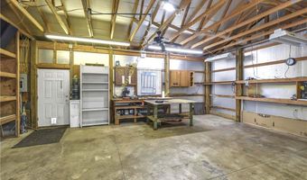 301 Crosse Rd, Amherst, OH 44001