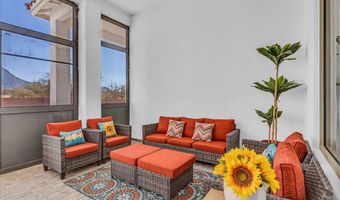 135 W Hawk Way, Amado, AZ 85645